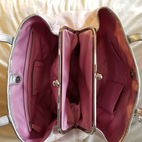 Perfect PInk Coach Hand Bag - Picture 6 of 8